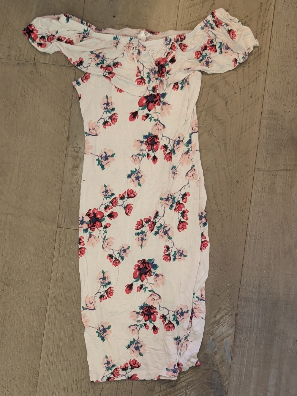 Streetwear Society One-Shoulder Floral Midi Dress in White, Pink and Red